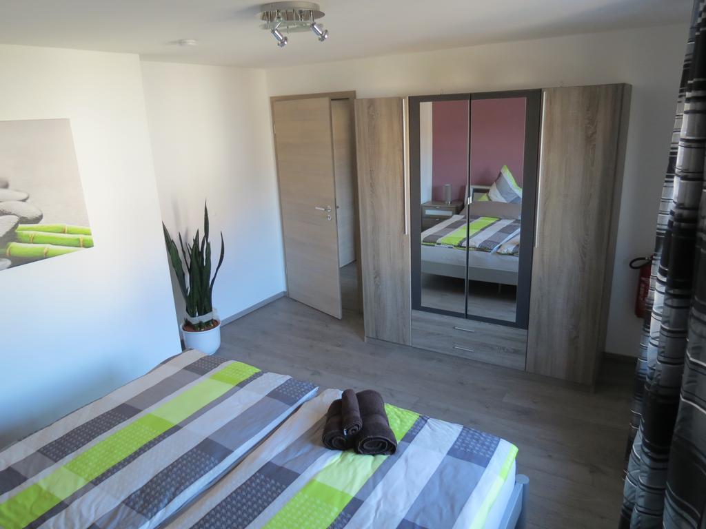 House Apartment *